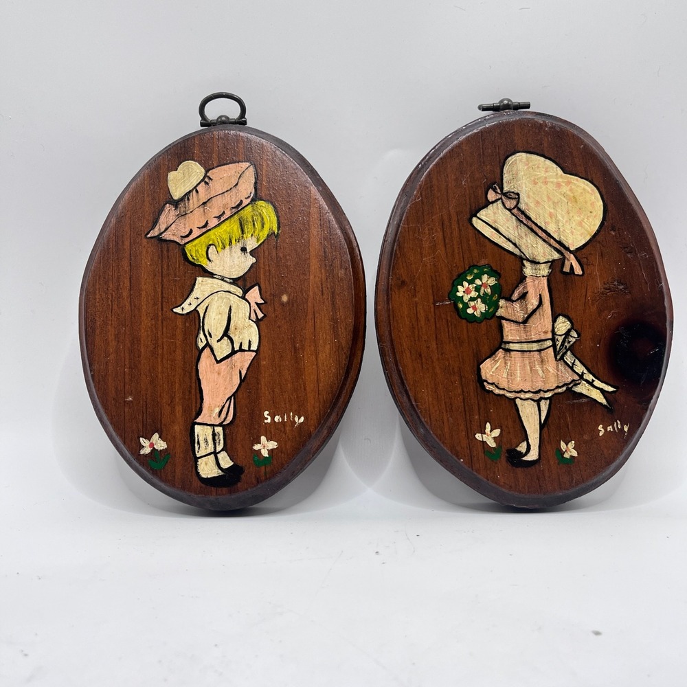 Vintage Hand Painted Wood Plaques Set Boy Girl Kitsch Wall Decor Oval 5in
